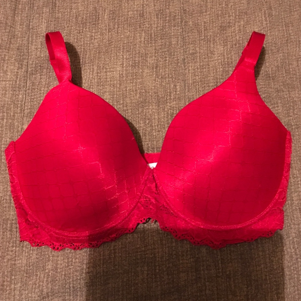 NWOT Delta Burke Full Coverage Bra. 38D